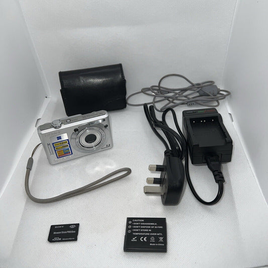 Retro Sony Cyber-shot DSC-W35 7.2MP Digital Camera Tested + Accessories VGC Sony