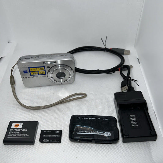 Retro Sony Digital Camera Cybershot DSC-N1 8.1MP Tested Battery Charger & Memory Sony